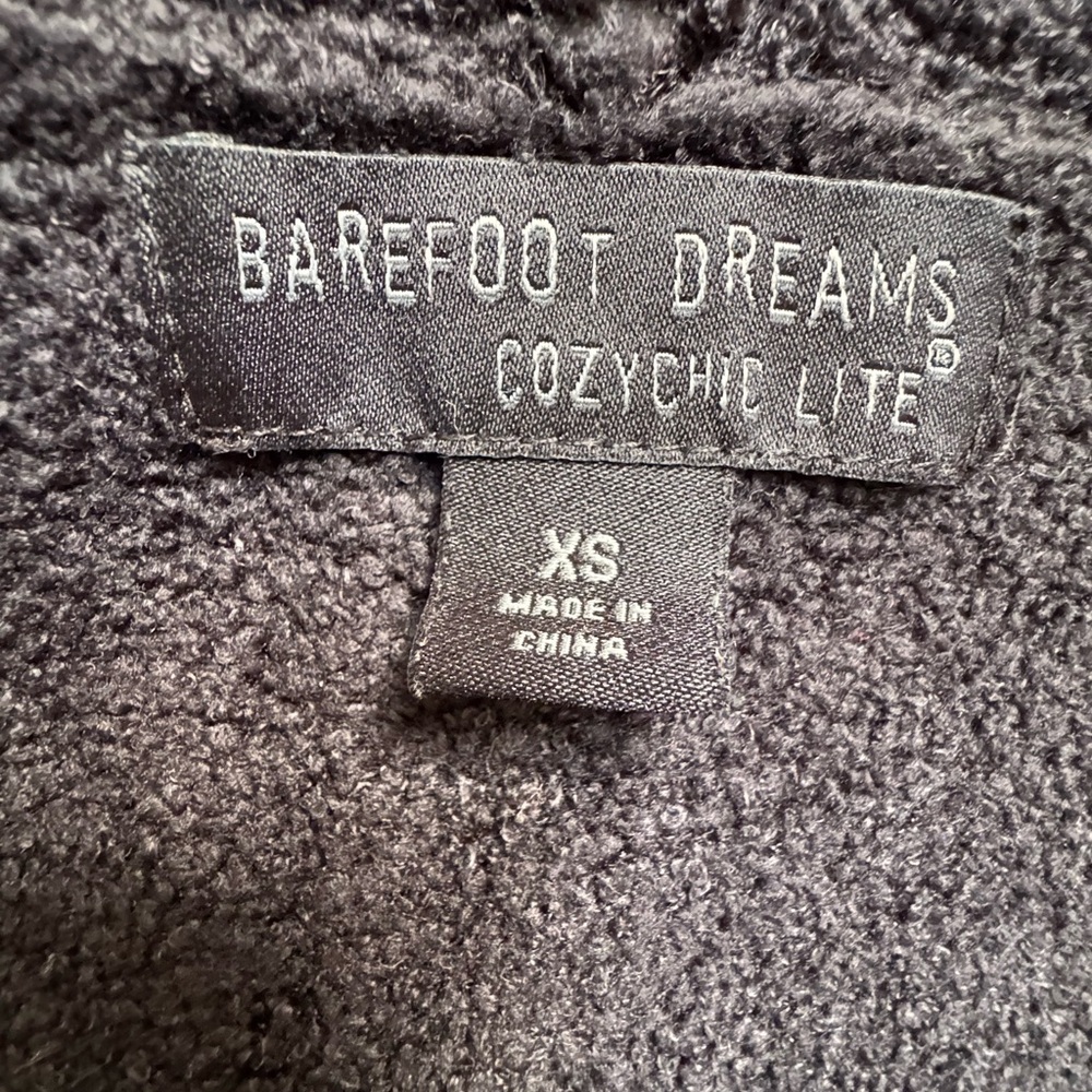 Barefoot Dreams CozyChic Lite Island Cardigan - Carbon Black - Picture 3 of 5
